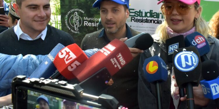 El Gobierno chaqueño y Resistencia lanzan la Estudiantina 2026 con un viaje a Carlos Paz como premio central