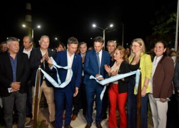 Fontana conmemoró su 110° aniversario con la puesta en valor de su chimenea histórica y anuncios de infraestructura
