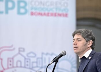 Kicillof abrió el Congreso Productivo Bonaerense con un duro diagnóstico y acusó a Milei de "industricidio"