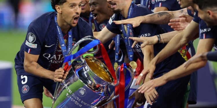 La Champions League 2026/27 pone en marcha el choque entre el modelo PSG y los U$S 4.500 millones de la Premier League