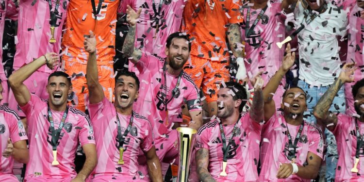 La despedida de Messi: De Paul palpitó el último partido del capitán y confirmó que viajará exclusivamente para estar en
