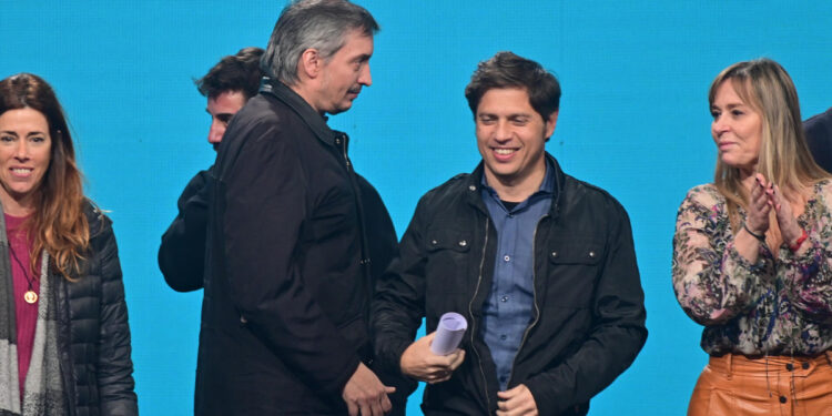 La tregua del peronismo duró poco: Máximo Kirchner reactivó la interna y apuntó directo contra Kicillof