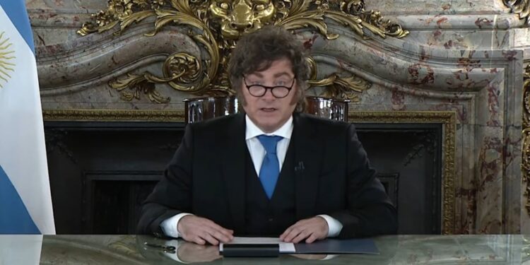 Milei endurece la postura por Malvinas: enviará una ley al Congreso y construirá una base naval para frenar el saqueo pe