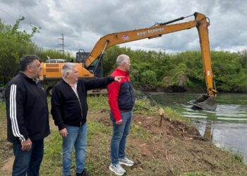 Obras clave en General San Martín: tras dos décadas de abandono, limpian las seis lagunas de oxidación del sistema cloac