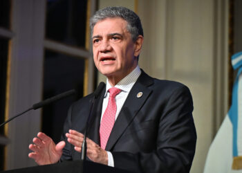 Revés judicial para Jorge Macri: un fiscal de Cámara pidió frenar la concesión de los medios públicos porteños