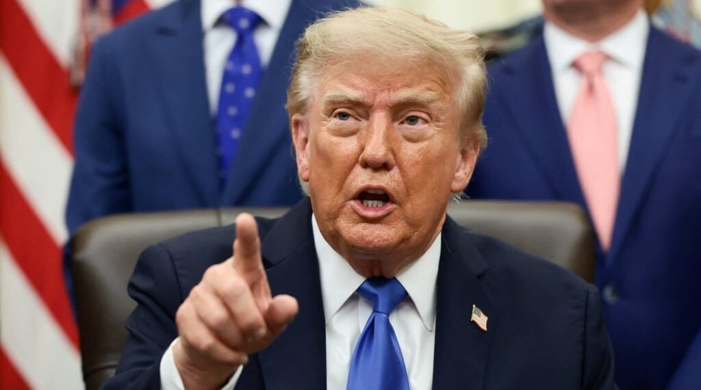 Trump ofreció mediar por Malvinas y advirtió que un choque entre la Argentina y Gran Bretaña sería un “desastre potencia