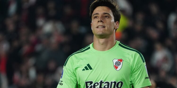 El futuro de Santiago Beltrán: la oferta que espera River y las tensiones en Núñez