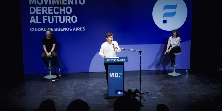 Kicillof cruza la General Paz: acto en calle Corrientes y congreso productivo para disputarle el armado porteño al kirch
